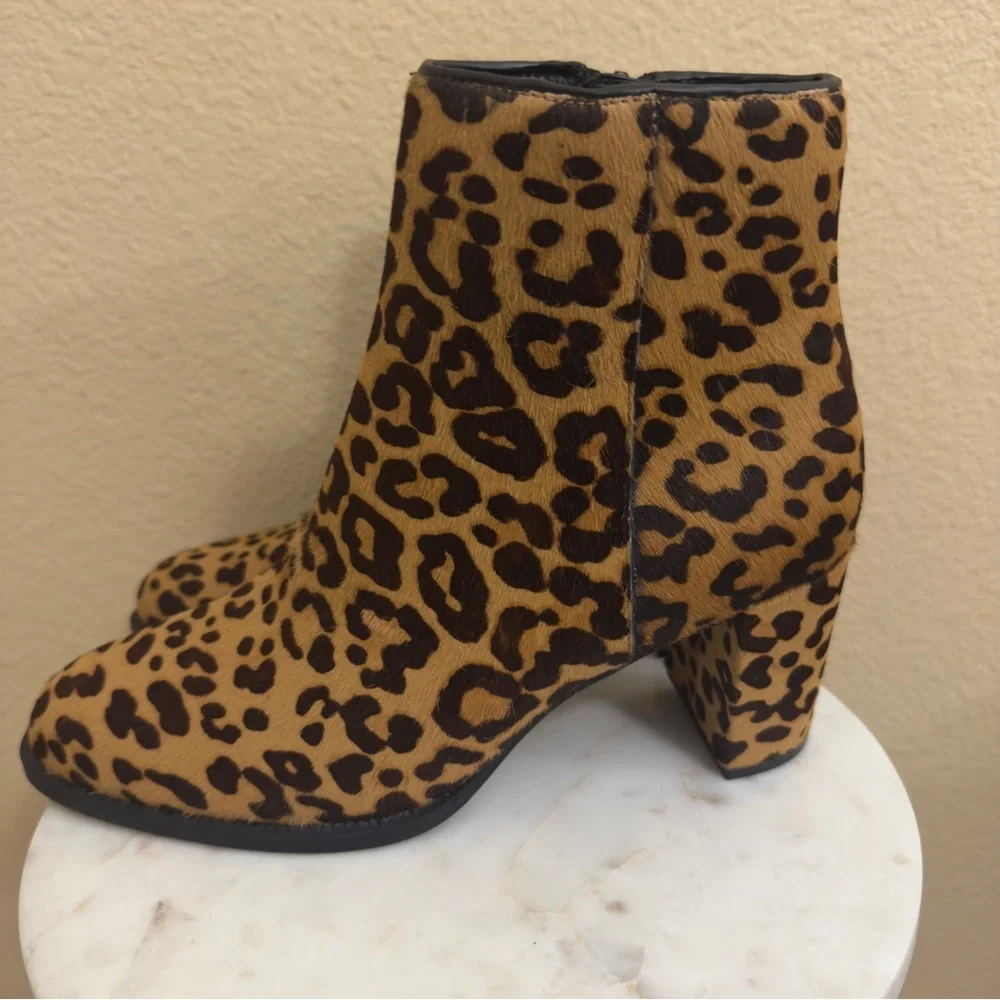 NEW Women STEVE MADDEN Jozie Leopard Print upper fur leather ankle bootie Sz 8.5